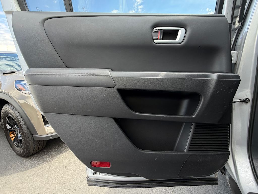Thumbnail: 2015 Honda Pilot - 28