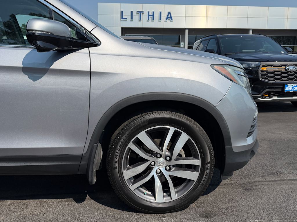 Thumbnail: 2018 Honda Pilot - 5