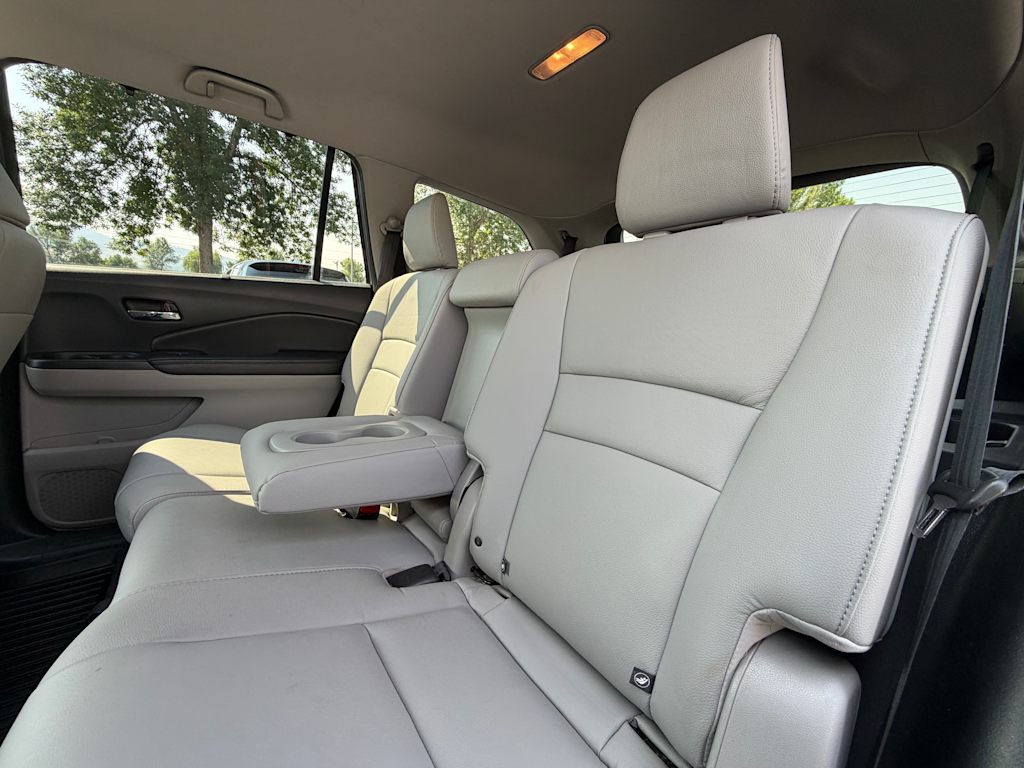 Thumbnail: 2018 Honda Pilot - 8