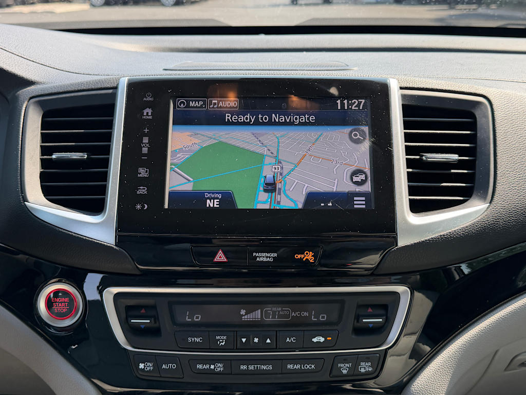 Thumbnail: 2018 Honda Pilot - 11