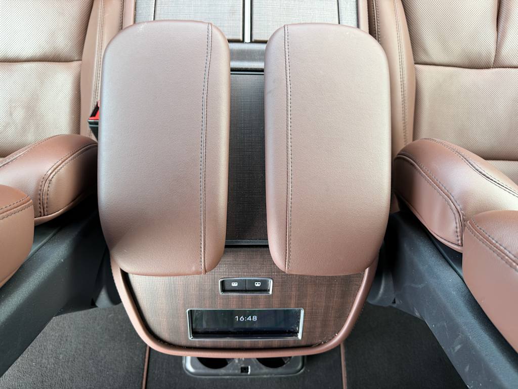Thumbnail: 2025 Lincoln Navigator - 22