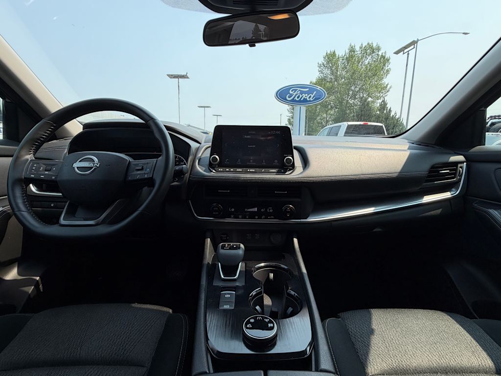 Thumbnail: 2025 Nissan Rogue - 10