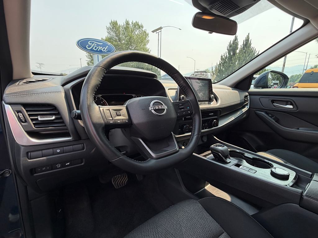Thumbnail: 2025 Nissan Rogue - 2