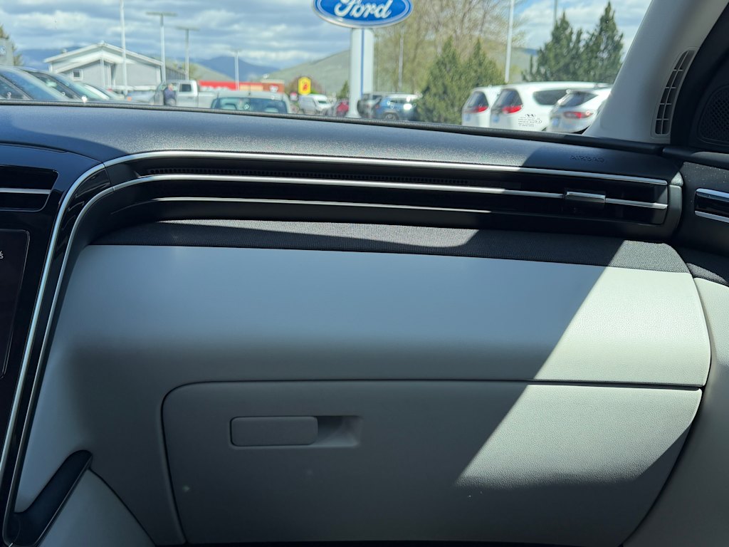 Thumbnail: 2023 Hyundai Tucson - 24