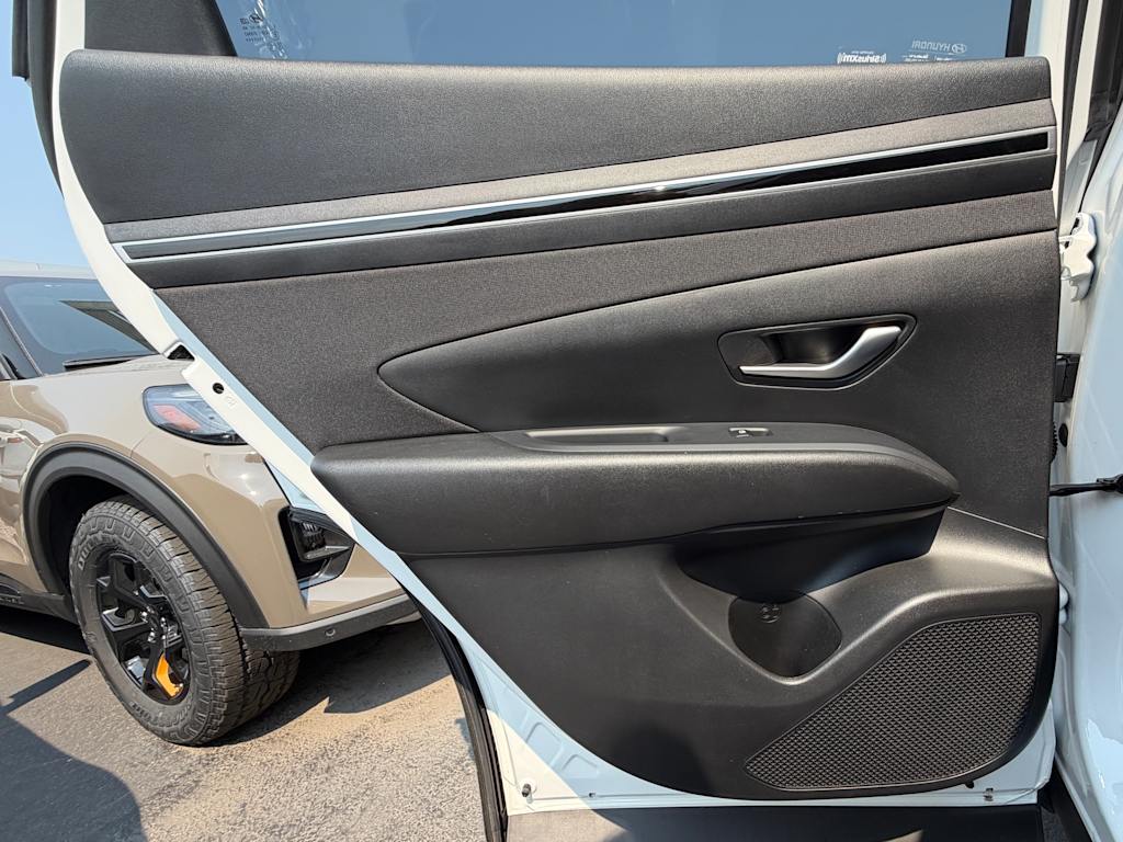 Thumbnail: 2023 Hyundai Tucson - 24