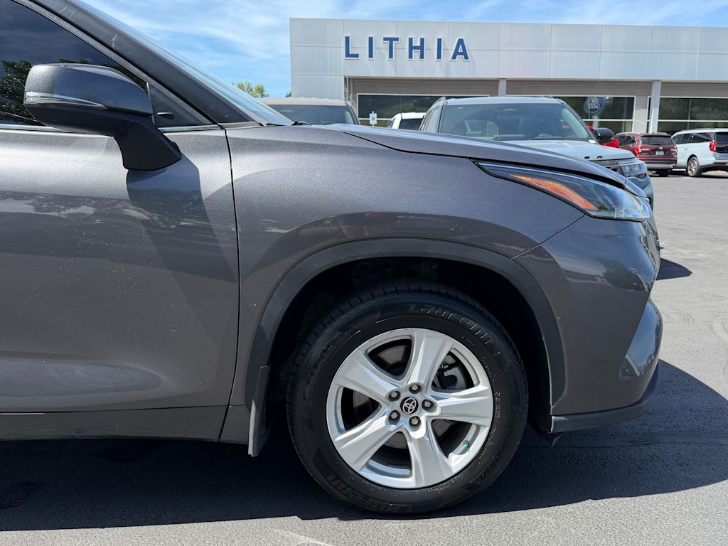 Thumbnail: 2021 Toyota Highlander - 6