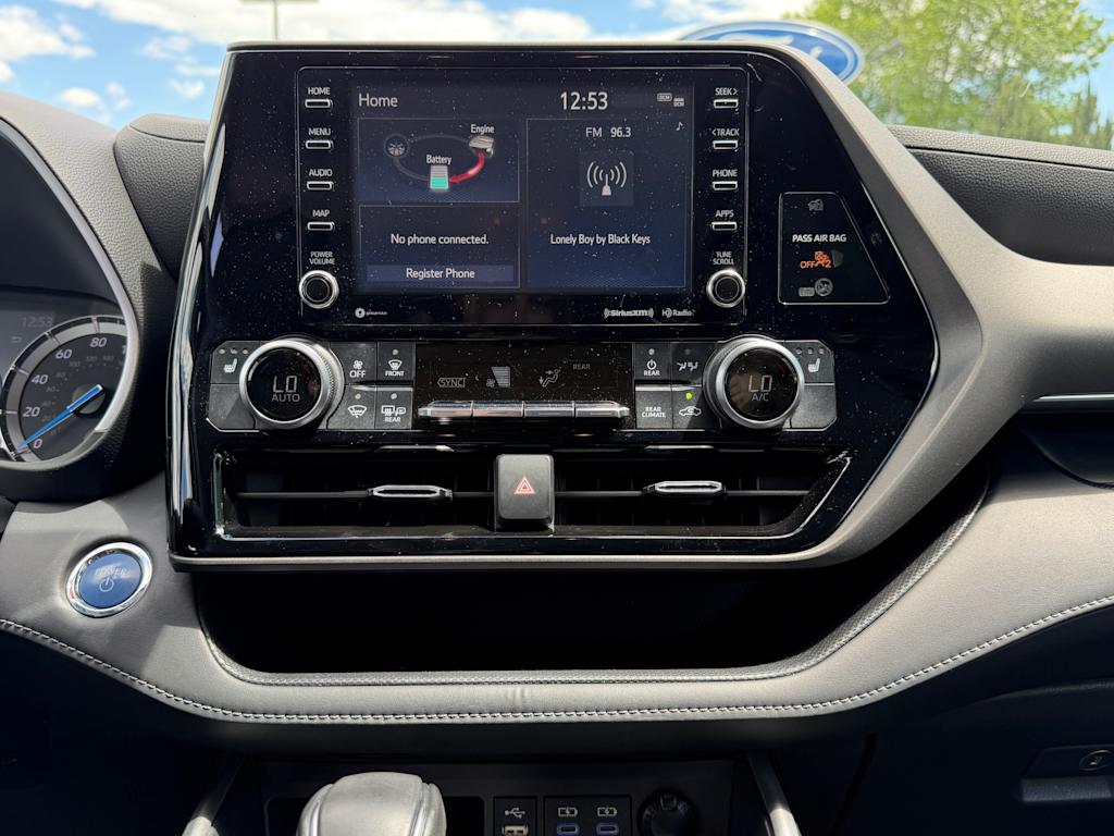 Thumbnail: 2022 Toyota Highlander - 12