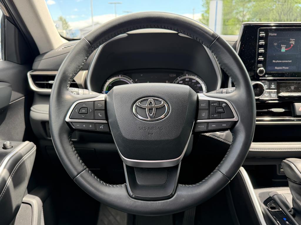 Thumbnail: 2022 Toyota Highlander - 7