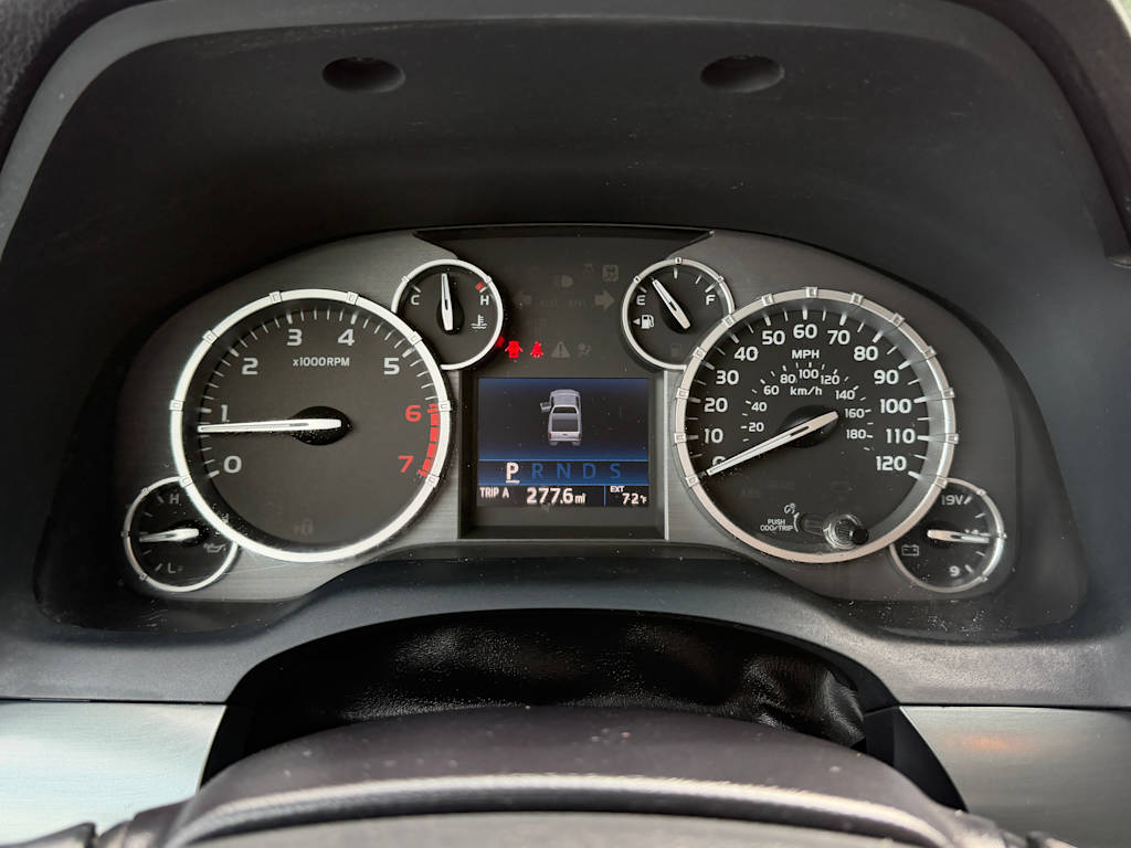 Thumbnail: 2015 Toyota Tundra - 15