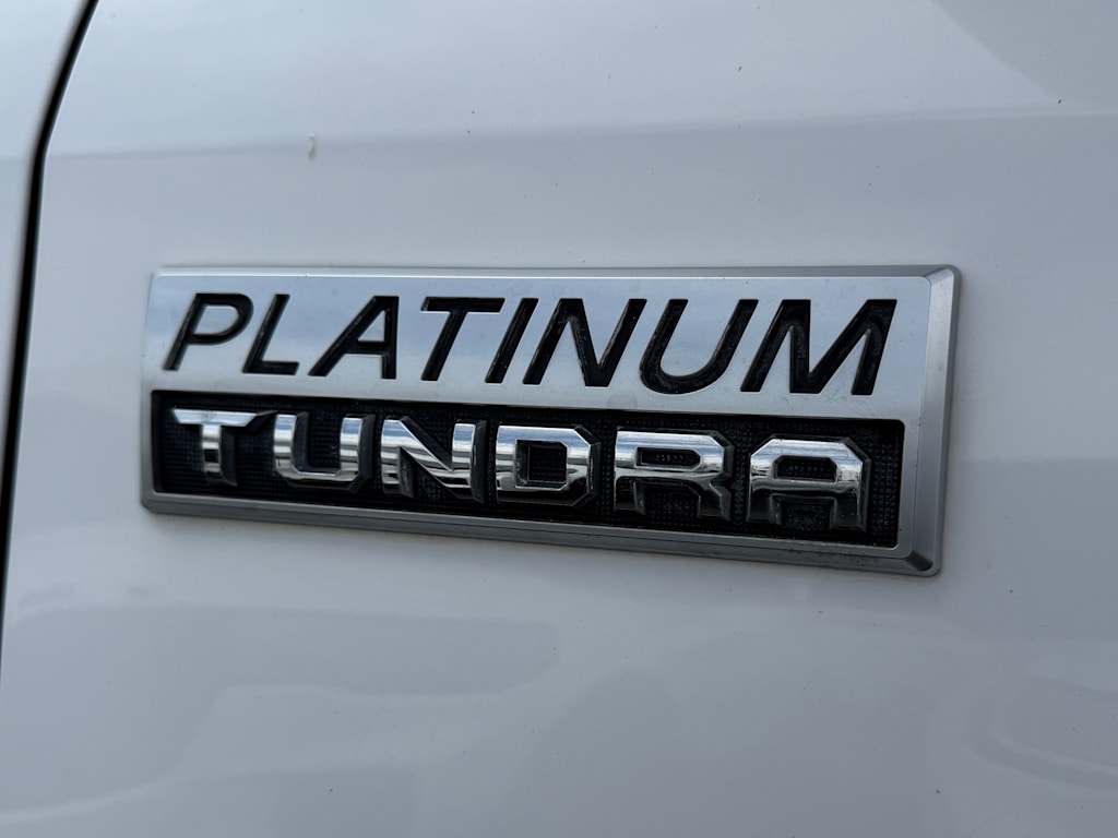 Thumbnail: 2015 Toyota Tundra - 6