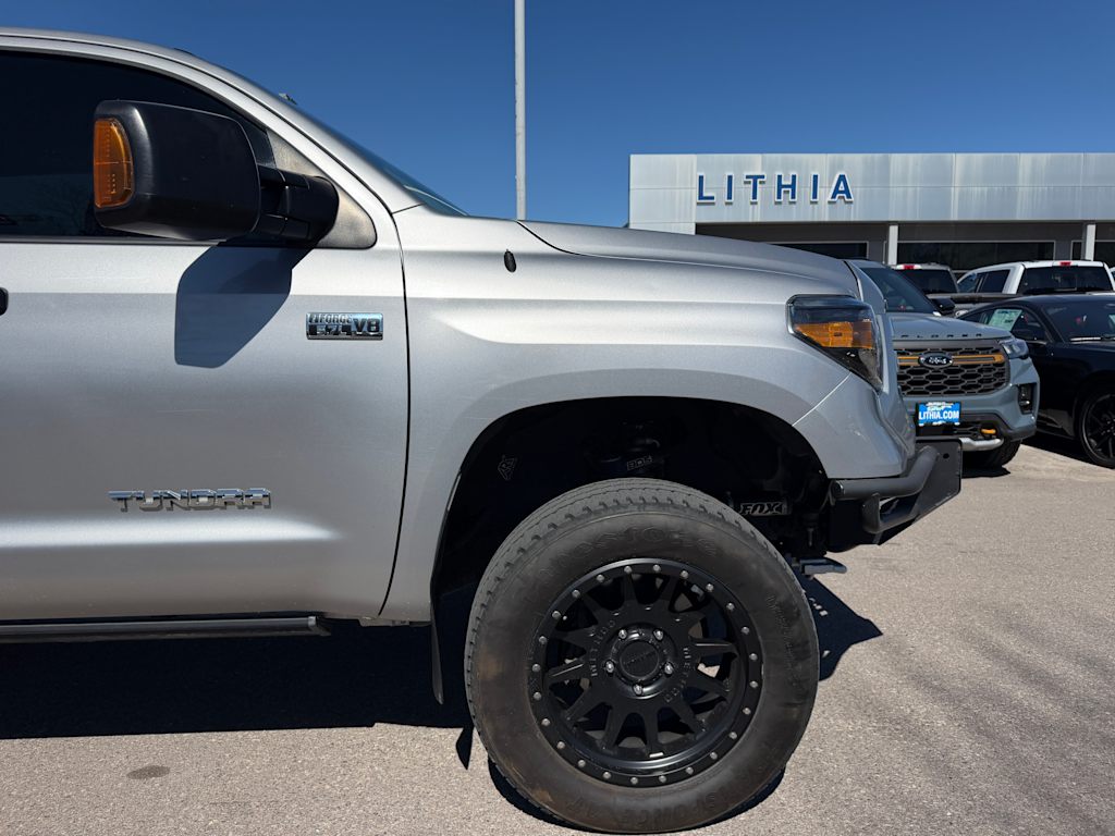 Thumbnail: 2016 Toyota Tundra - 18