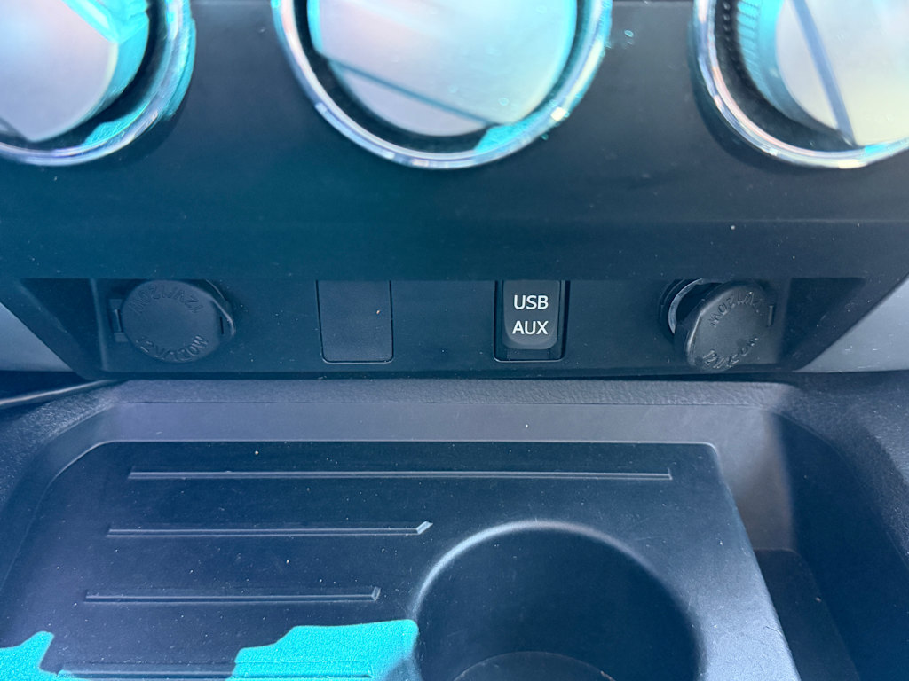 Thumbnail: 2016 Toyota Tundra - 24