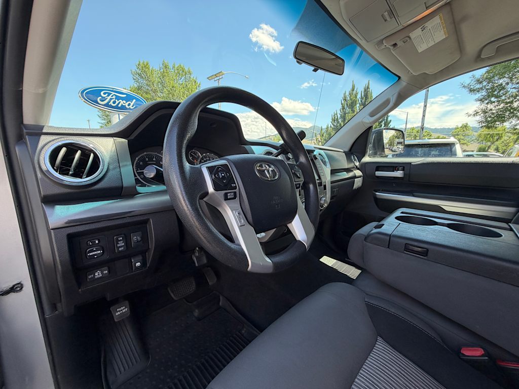 Thumbnail: 2016 Toyota Tundra - 2