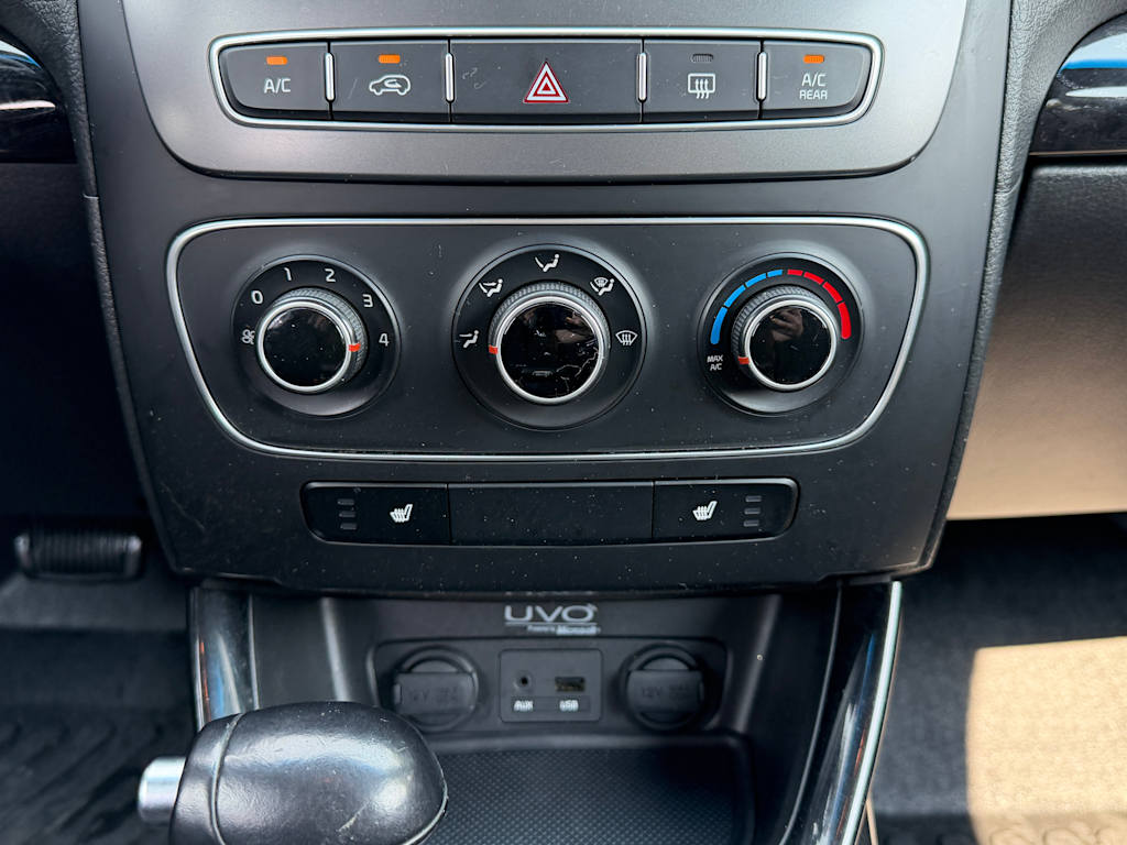 Thumbnail: 2014 Kia Sorento - 22