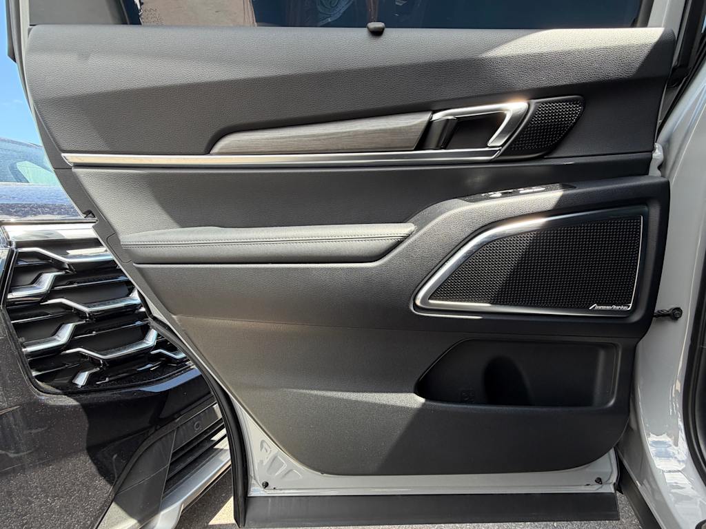 Thumbnail: 2025 Kia Telluride - 26