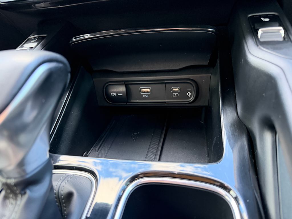 Thumbnail: 2023 Kia Telluride - 23