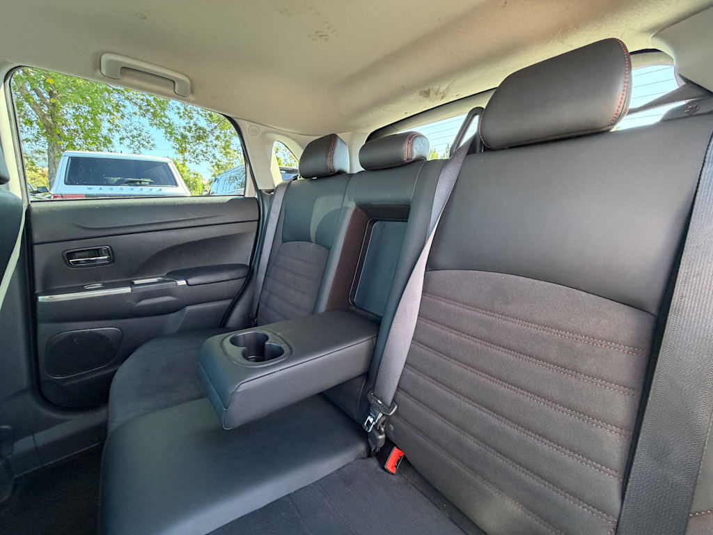 Thumbnail: 2025 Mitsubishi Outlander Sport - 26