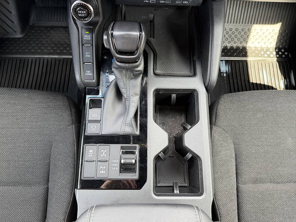 Thumbnail: 2024 Toyota Land Cruiser - 12