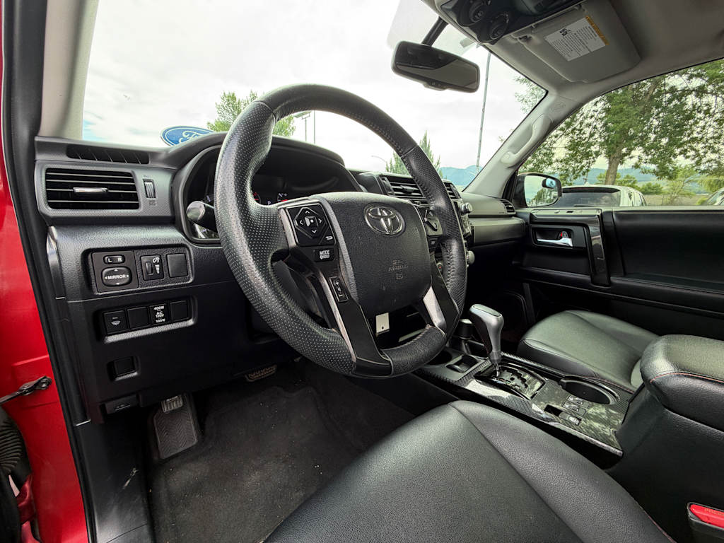 Thumbnail: 2019 Toyota 4Runner - 2