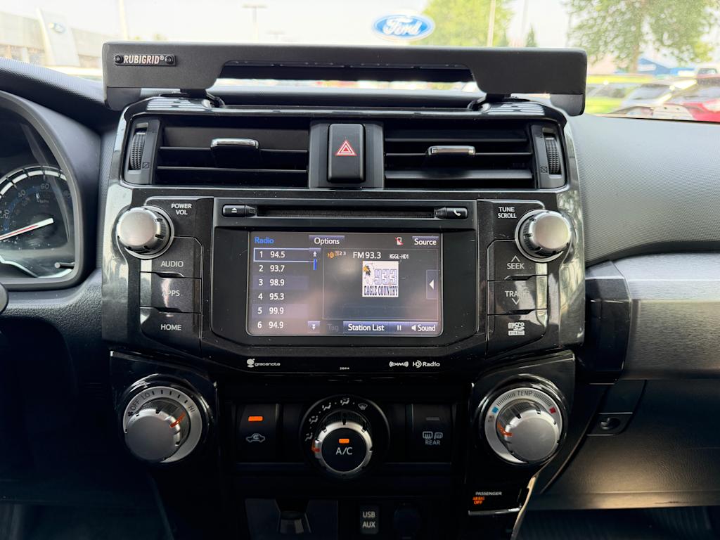 Thumbnail: 2019 Toyota 4Runner - 22