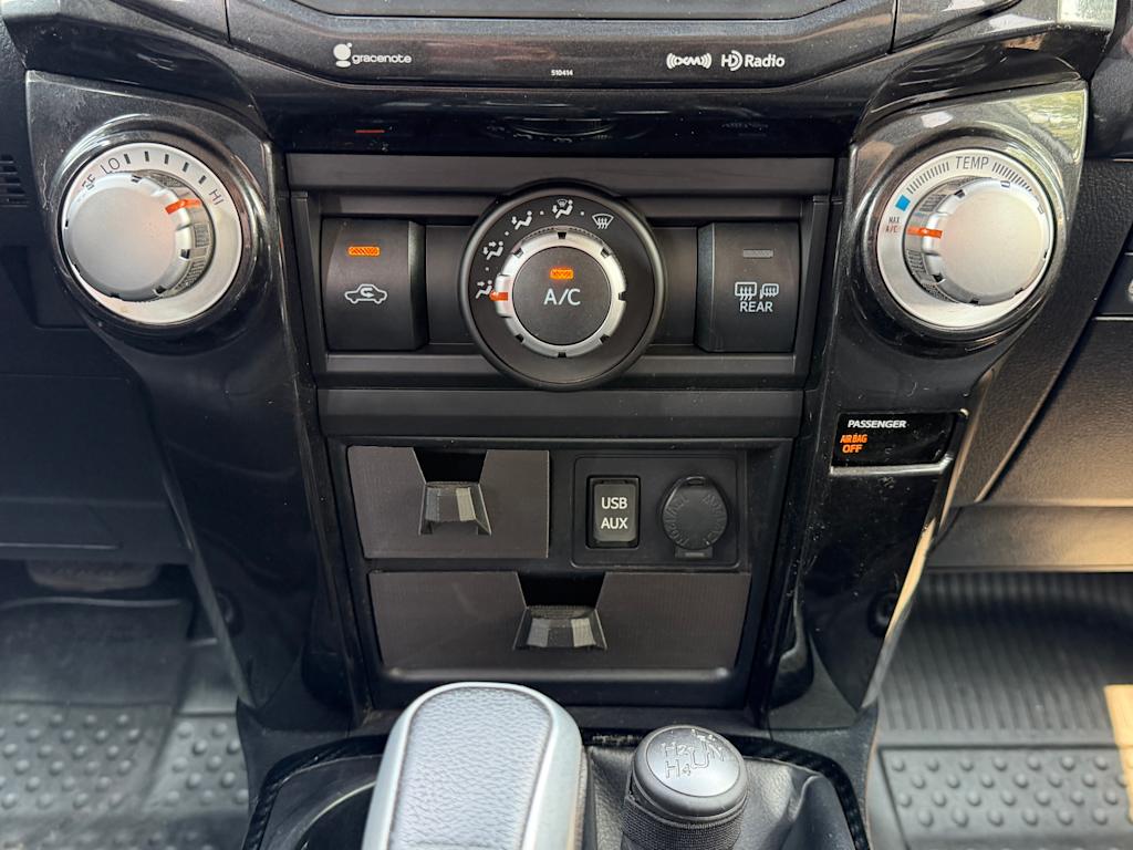 Thumbnail: 2019 Toyota 4Runner - 23