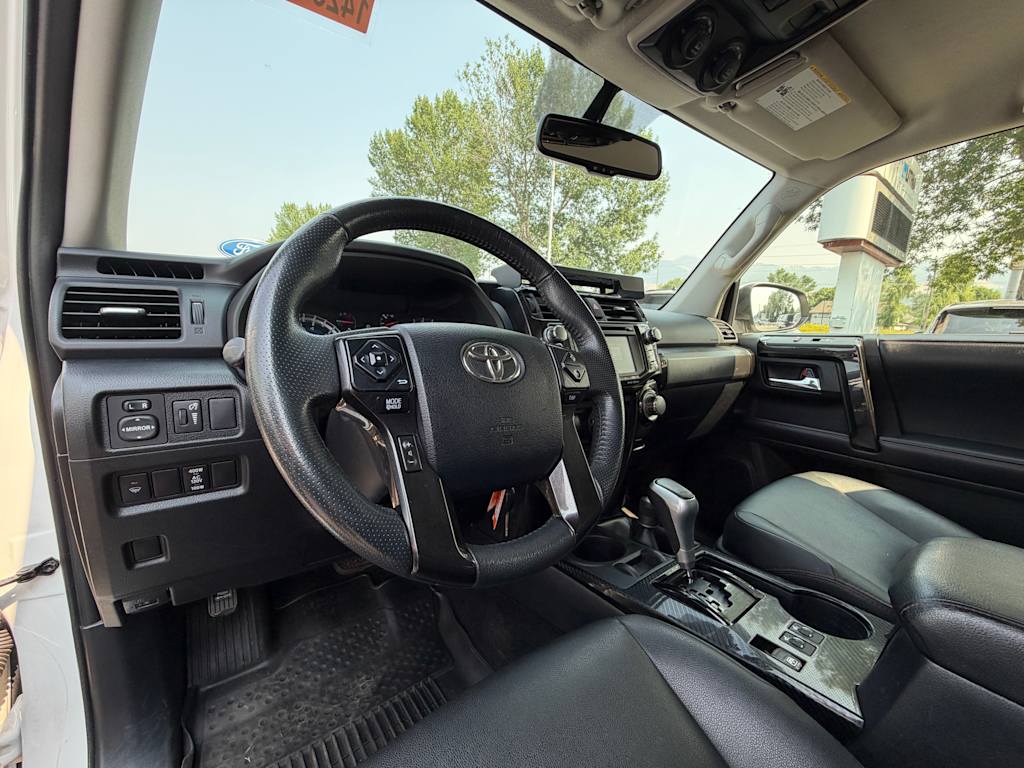 Thumbnail: 2019 Toyota 4Runner - 2