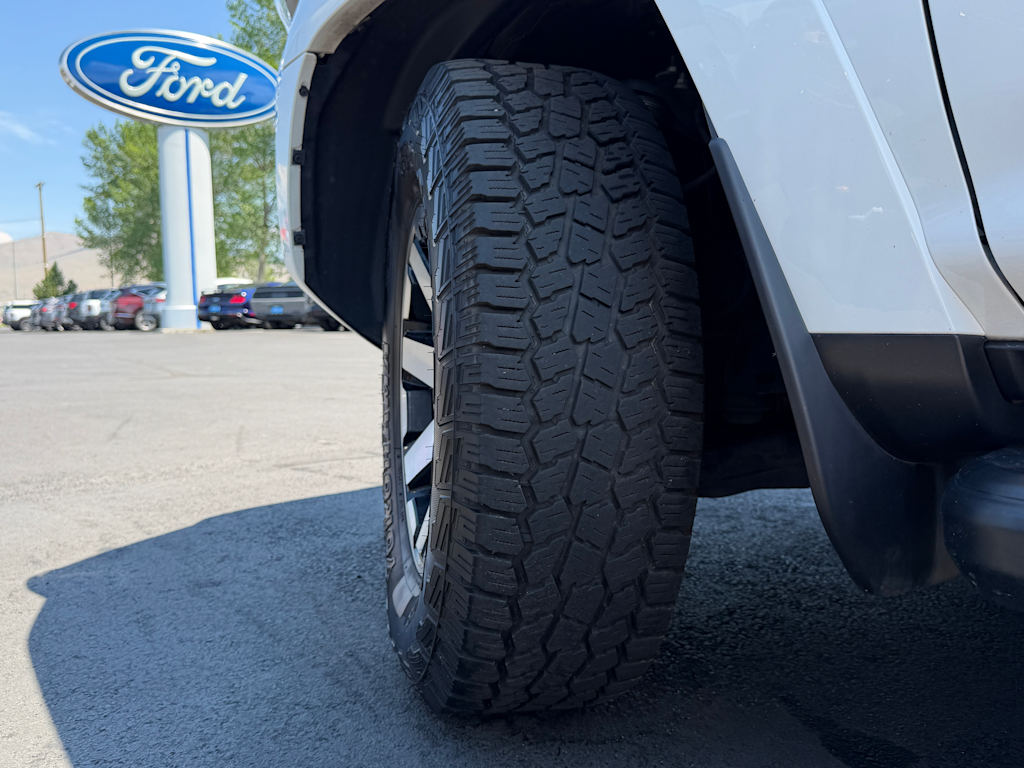 Thumbnail: 2022 Toyota 4Runner - 30