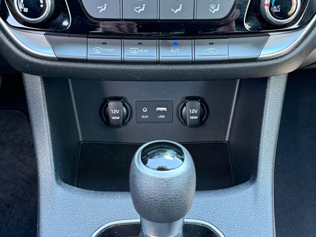 Thumbnail: 2018 Hyundai Elantra - 22