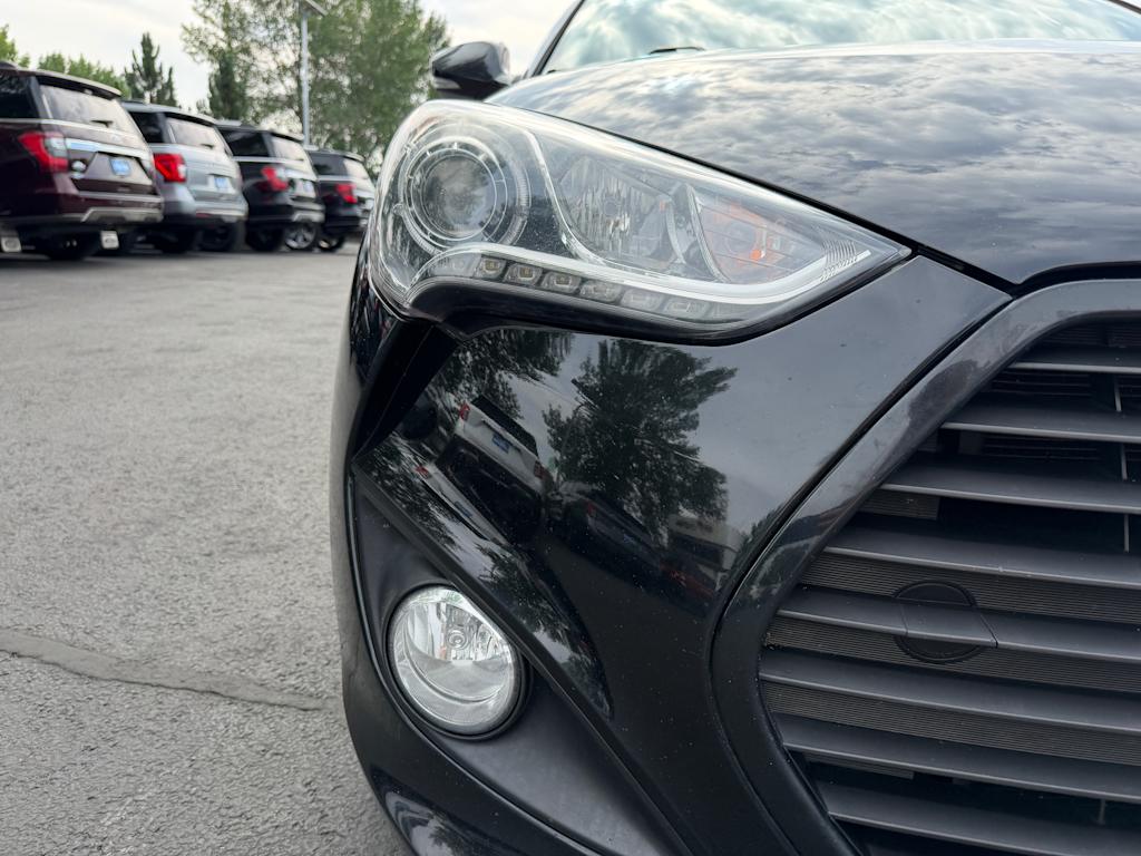 Thumbnail: 2015 Hyundai Veloster - 5
