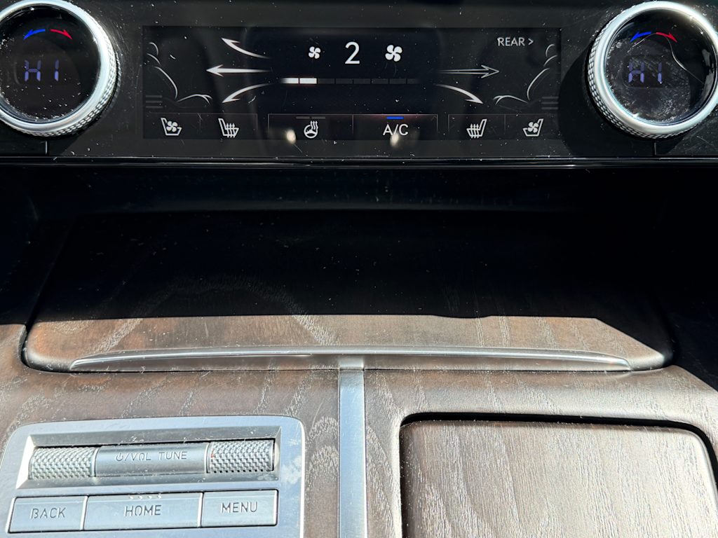 Thumbnail: 2021 Genesis GV80 - 25