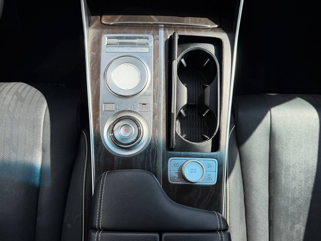 Thumbnail: 2021 Genesis GV80 - 26