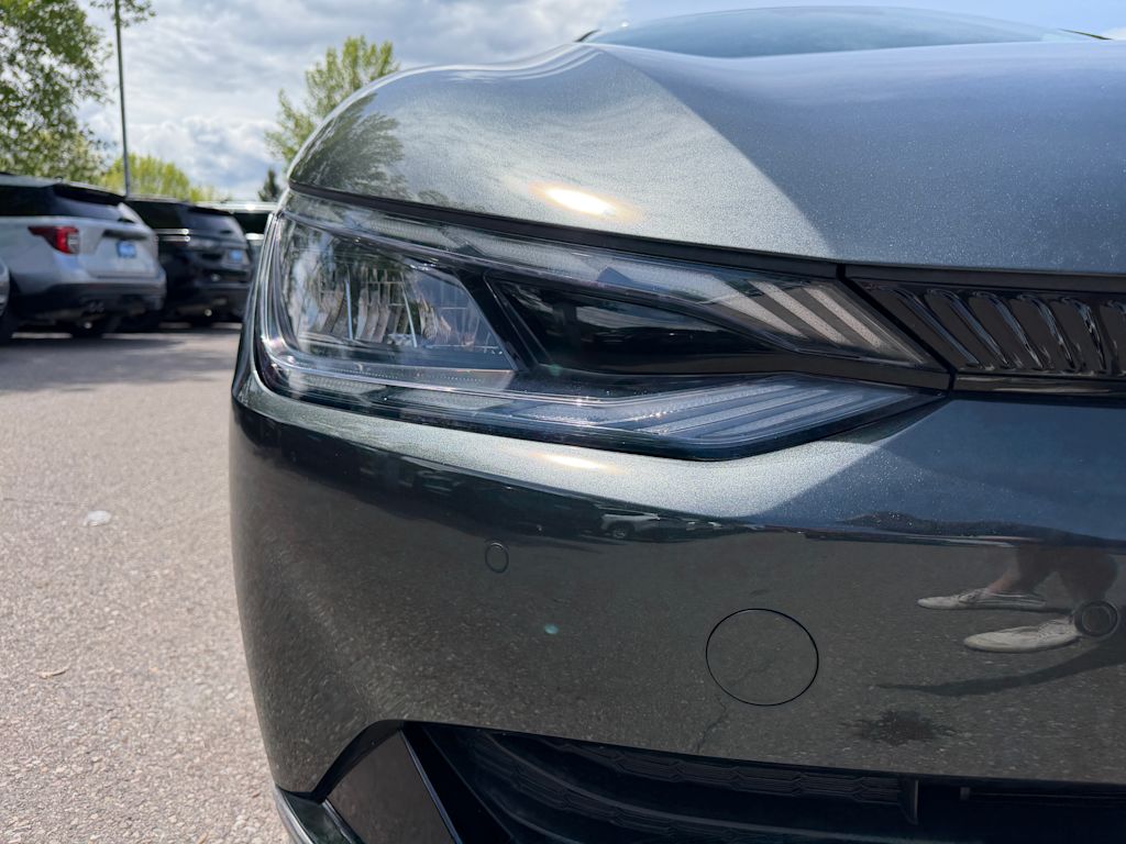 Thumbnail: 2023 Kia EV6 - 16