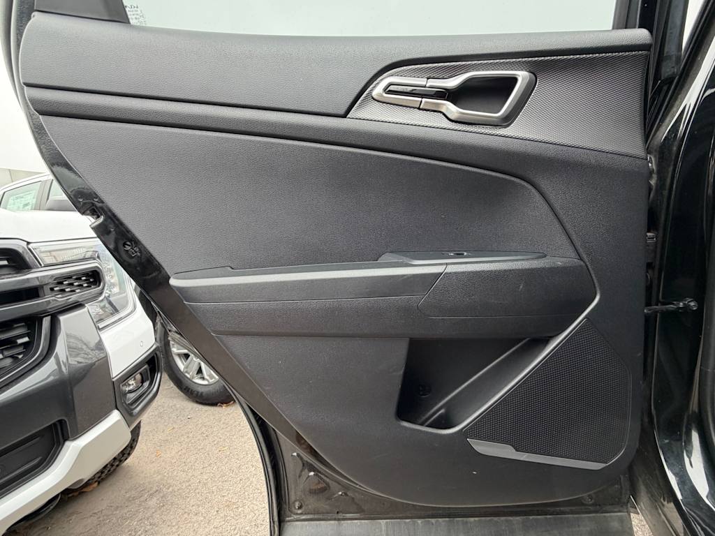 Thumbnail: 2024 Kia Sportage - 24