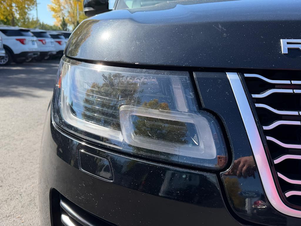 Thumbnail: 2019 Land Rover Range Rover - 14