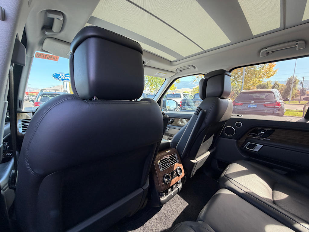 Thumbnail: 2019 Land Rover Range Rover - 27