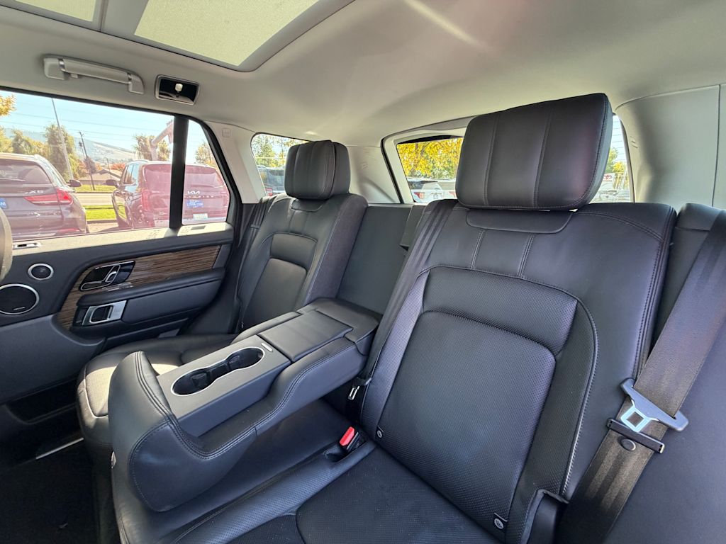 Thumbnail: 2019 Land Rover Range Rover - 26