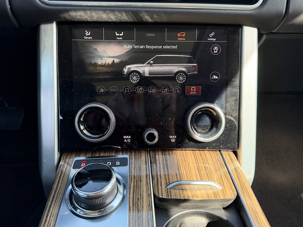 Thumbnail: 2019 Land Rover Range Rover - 20