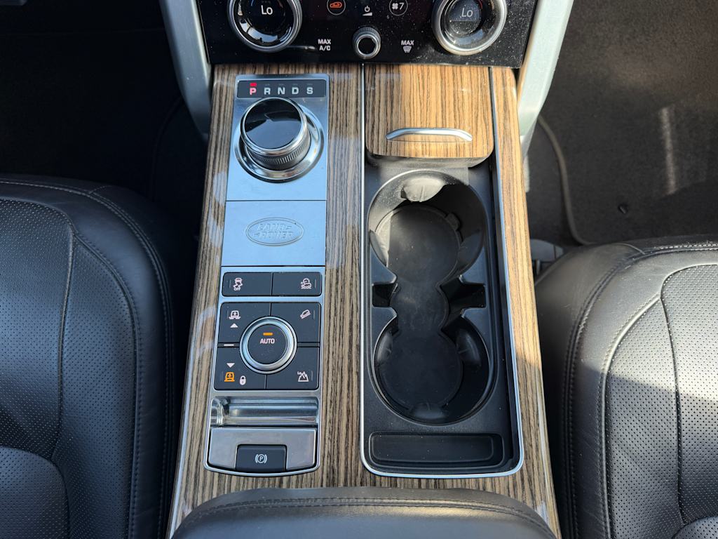 Thumbnail: 2019 Land Rover Range Rover - 21