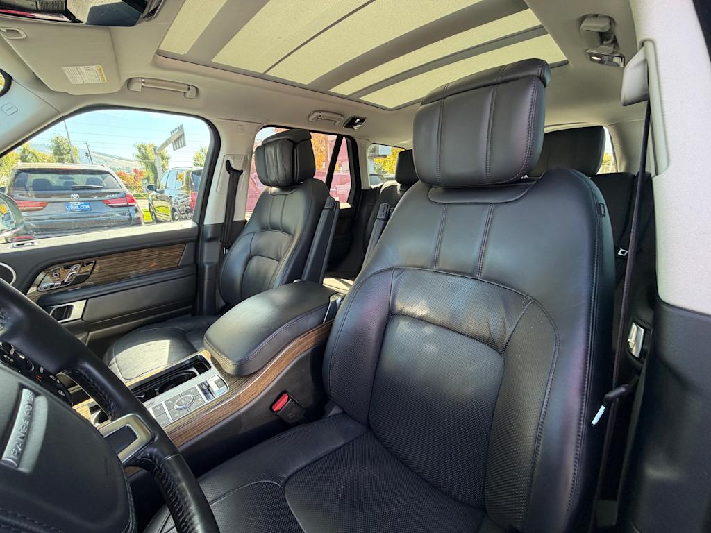 Thumbnail: 2019 Land Rover Range Rover - 7