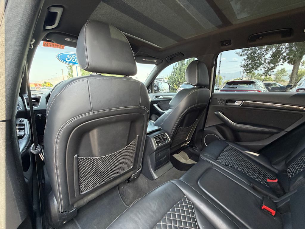 Thumbnail: 2016 Audi SQ5 - 32