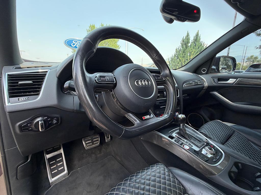 Thumbnail: 2016 Audi SQ5 - 2