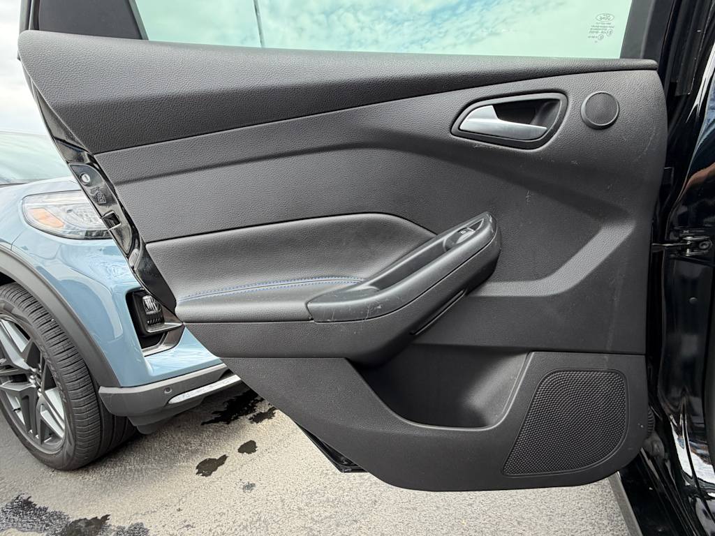 Thumbnail: 2016 Ford Focus - 28