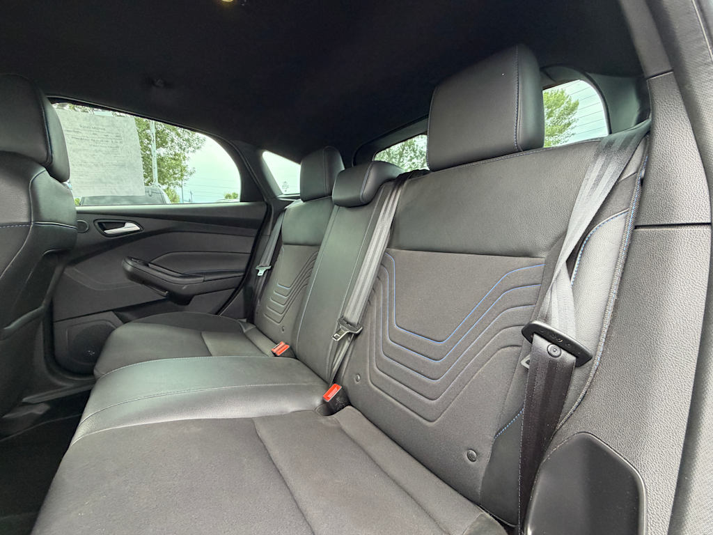 Thumbnail: 2016 Ford Focus - 29