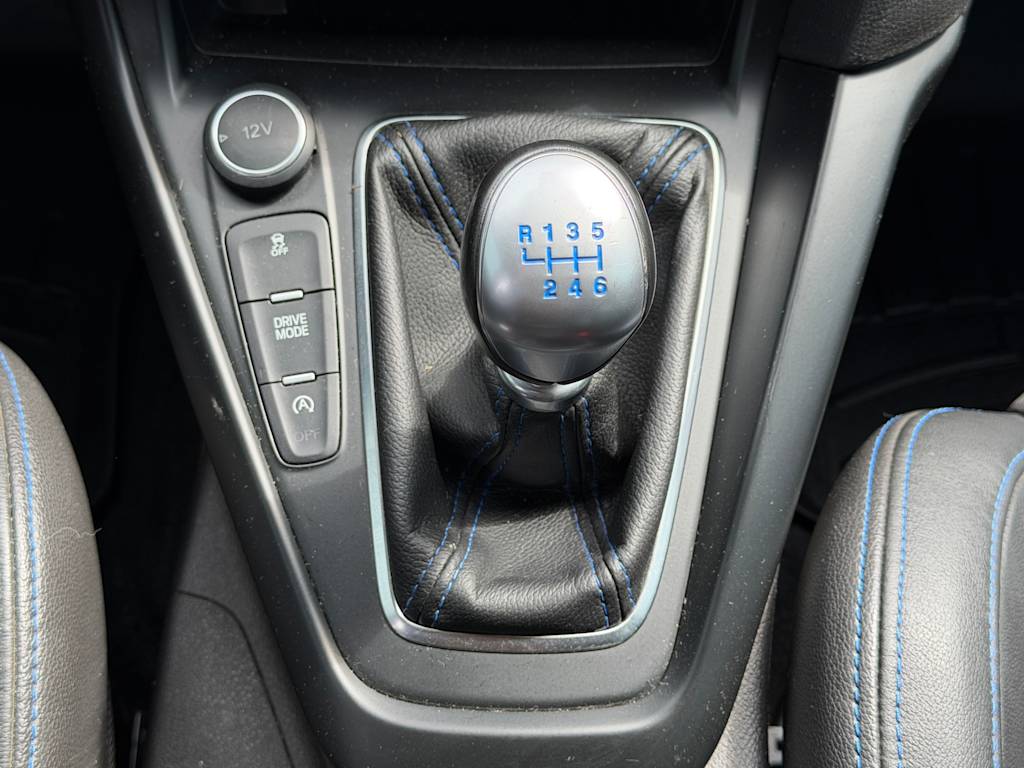 Thumbnail: 2016 Ford Focus - 12