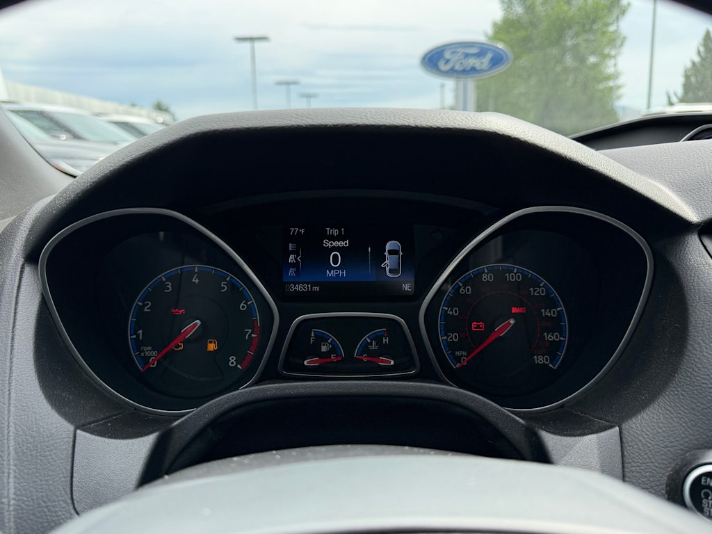 Thumbnail: 2016 Ford Focus - 13