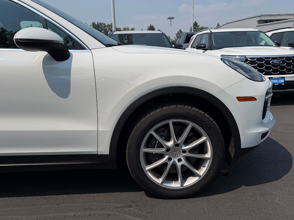 Thumbnail: 2023 Porsche Cayenne - 5