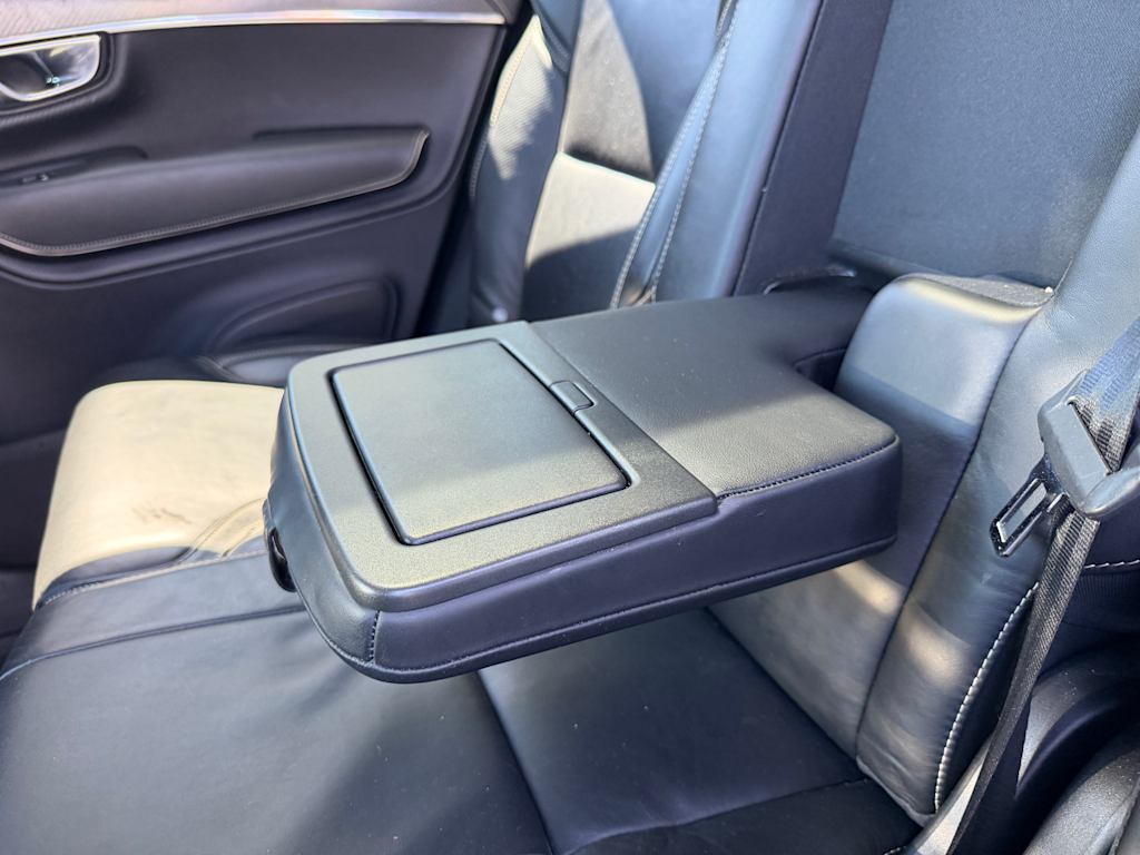 Thumbnail: 2020 Volvo XC90 - 31