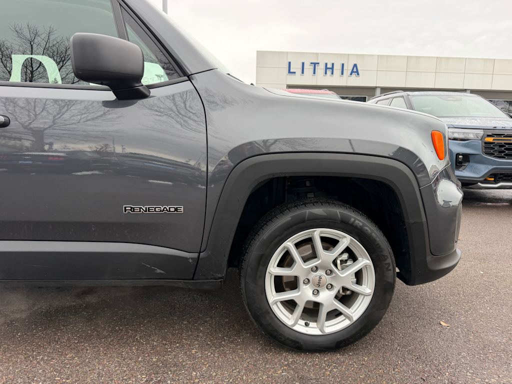 Thumbnail: 2023 Jeep Renegade - 8