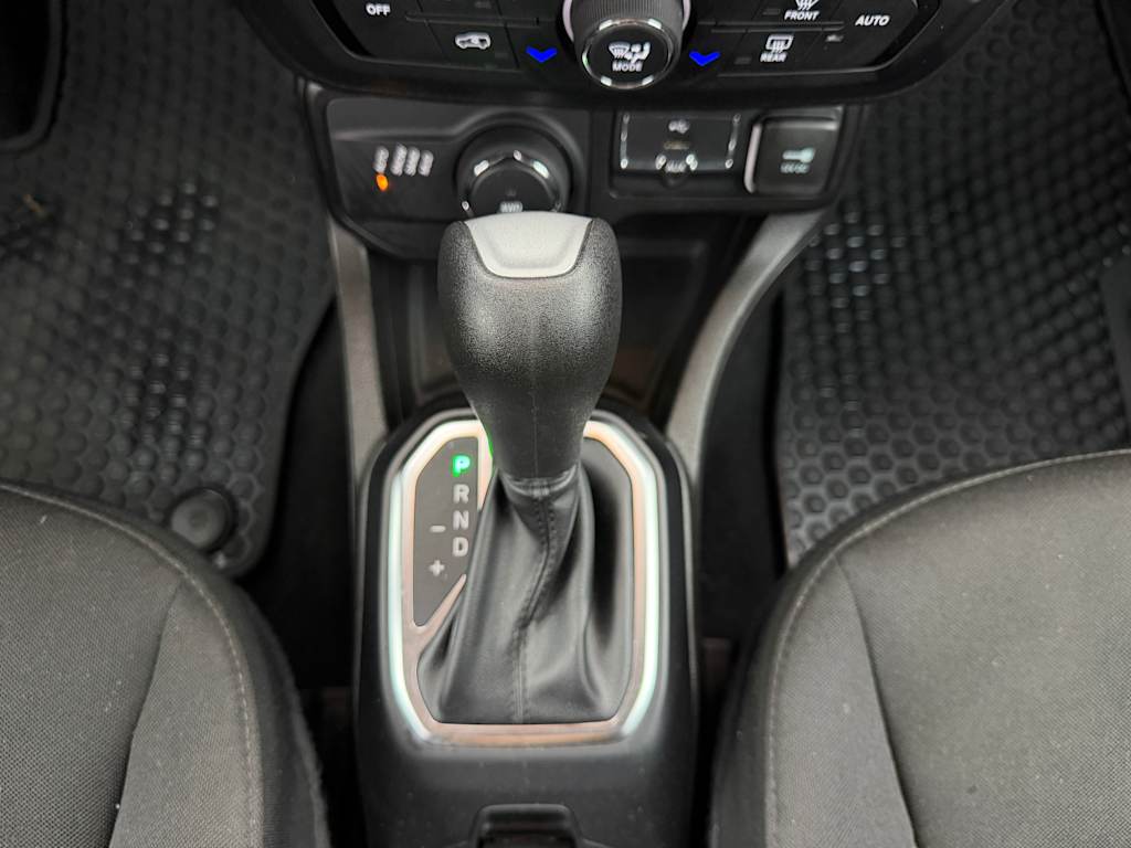 Thumbnail: 2023 Jeep Renegade - 15