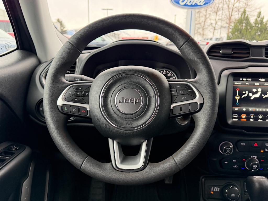 Thumbnail: 2023 Jeep Renegade - 9